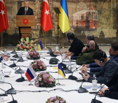 Релокация в Стамбул: приблизились ли Москва и Киев к миру?